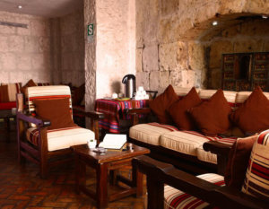 hotel-san-agustin-posada-monasterio-lobby